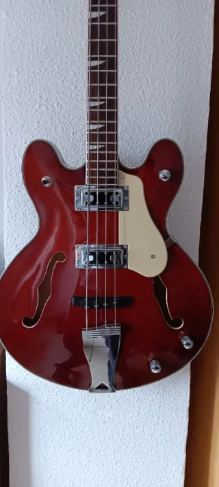 Bajo Harley Benton HB-60 WB Caja