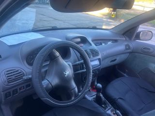 Peugeot 206 2003