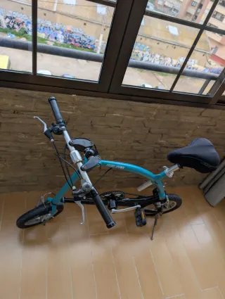 Bicicleta OSSBY Arrow Curve plegable ligera