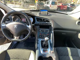 Peugeot 3008 2015