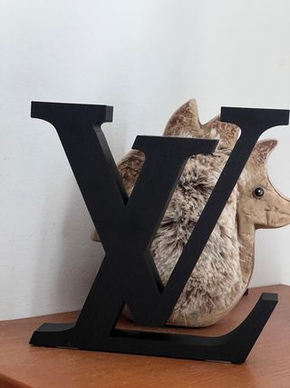 Estátua LoVe Preta Decorativa