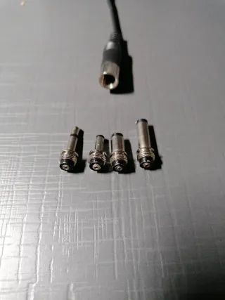 Adaptador de corriente universal AC/Dc 3/9v