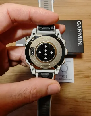 Garmin Fenix 8 43mm AMOLED Zafiro
