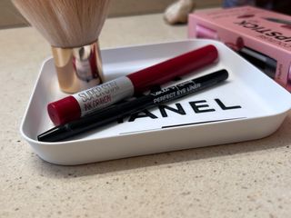 Prato utilitário/decoração “Chanel” 13 cm x 13 cm