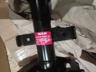 Amortiguadores Clio III Marca KYB Excel-G nuevos .