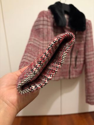 Giacca Gaudi a quadri rossa e nera