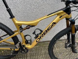 OIZ ORBEA M10 29 CARBONO DOBLE FOX KASHIMA