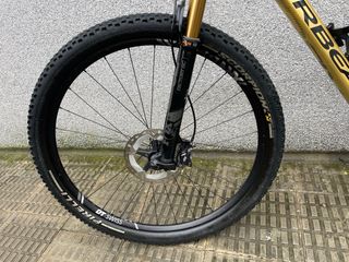 OIZ ORBEA M10 29 CARBONO DOBLE FOX KASHIMA