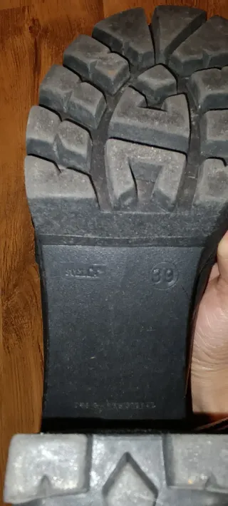 Botines negros destroyer talla 39