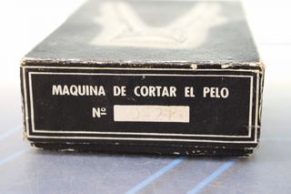 Antigua máquina de cortar el pelo Gurelan nº 0. Caja original.