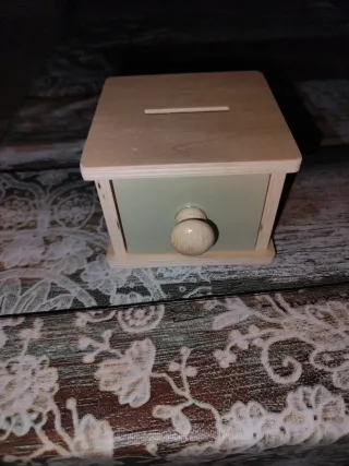 Hucha Montessori Bebé Madera