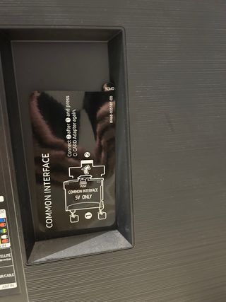 Televisión Samsung Curva Negra.