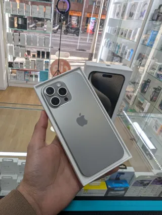 iPhone 15 Pro Max 256GB Plata Batería 88%
