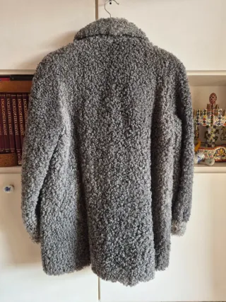 Chaquetón piel y pelo cordero gris