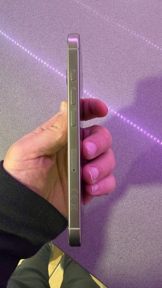 iPhone 16 Pro Natural Titanium 256GB