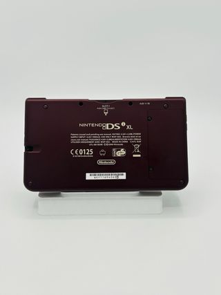 Nintendo DSi XL - Bordeaux