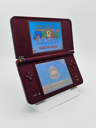Nintendo DSi XL - Bordeaux