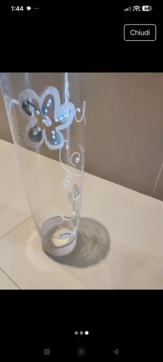 Vaso in vetro decorato a mano