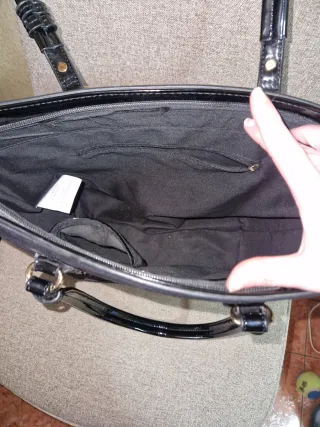 Bolso Negro y Rojo Nuevo