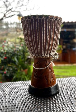 Djembé senegalés artesanal