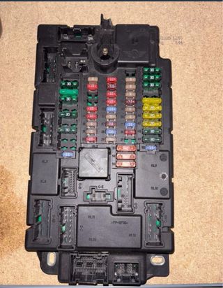 Caja fusible mini cooper