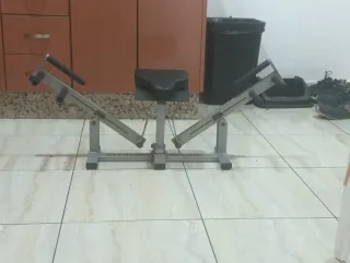 Aparato de gimnasia para flexiones