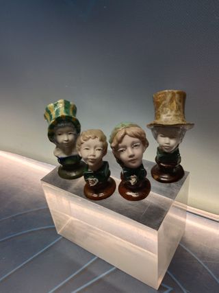 4 bustos cabezas de porcelana Ramón Ingles