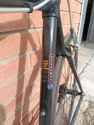 Bicicleta de carretera Giant CFR carbono