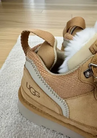 Botas UGG Beige/Marrón