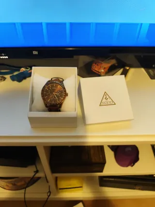 Reloj Guess Marrón y Dorado