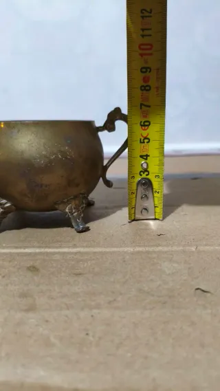 Zuccheriera in ottone con manici