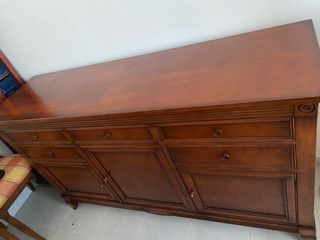 Cómoda de madera maciza