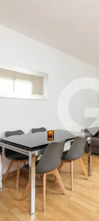 Mesa Comedor Cristal Negra Extensible