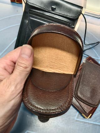 Lote de carteras y monederos y correas y bolsos de piel vintage