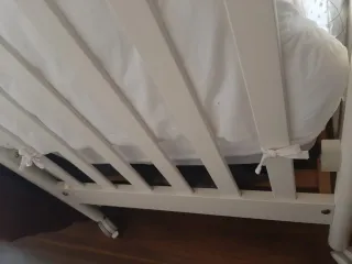 Cuna de madera blanca Prenatal