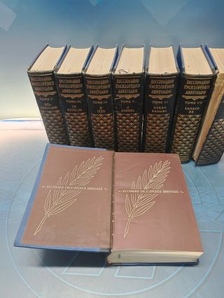 8 tomos, Diccionario enciclopédico abreviado Espasa Calpe - Madrid, 1957, 7ª Edición
