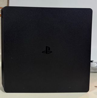PS4 (PlayStation 4) Negra + Accesorios