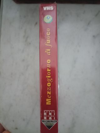 VHS Mezzogiorno di fuoco