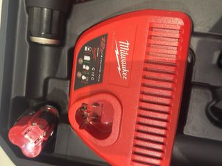 Maletín Milwaukee para taladro/destornillador