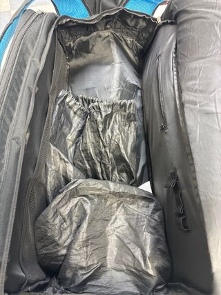 Paletero profesional Bullpadel PRO