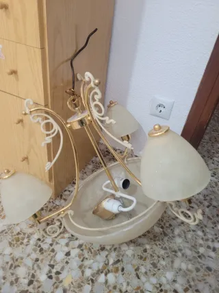 Lámpara araña clásica vintage dorada