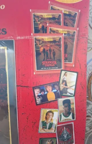 Álbum colección Stranger Things stickers