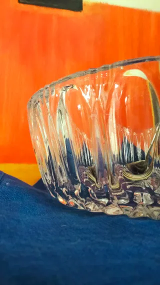 Ciotola vintage in vetro tagliato