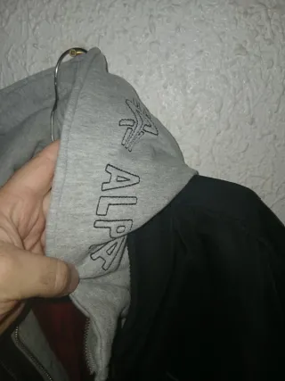 Chaqueta Alpha Industries Negra con Capucha