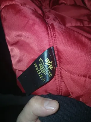 Chaqueta Alpha Industries Negra con Capucha