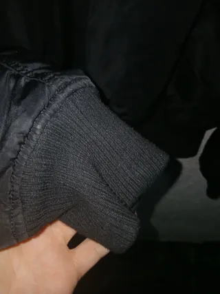 Chaqueta Alpha Industries Negra con Capucha