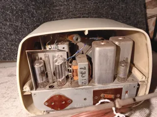 Radio Antigua Ducretet Funcionando.