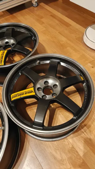 Rays Volk TE37SL 18x8.5 +35 5x100