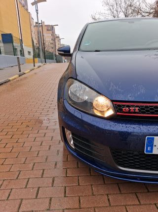 Volkswagen Golf GTI 5P 2010