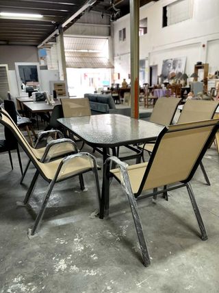 Mesa Terraza y 6 Sillas Beige